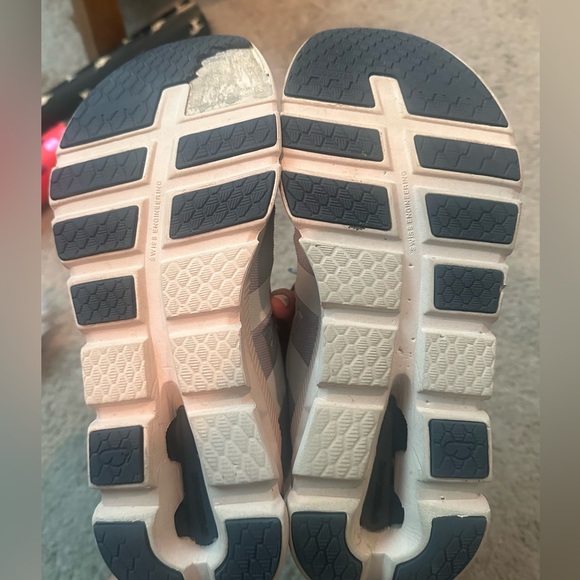 OnQ sneaker WOMENS 9 - Picture 4 of 4